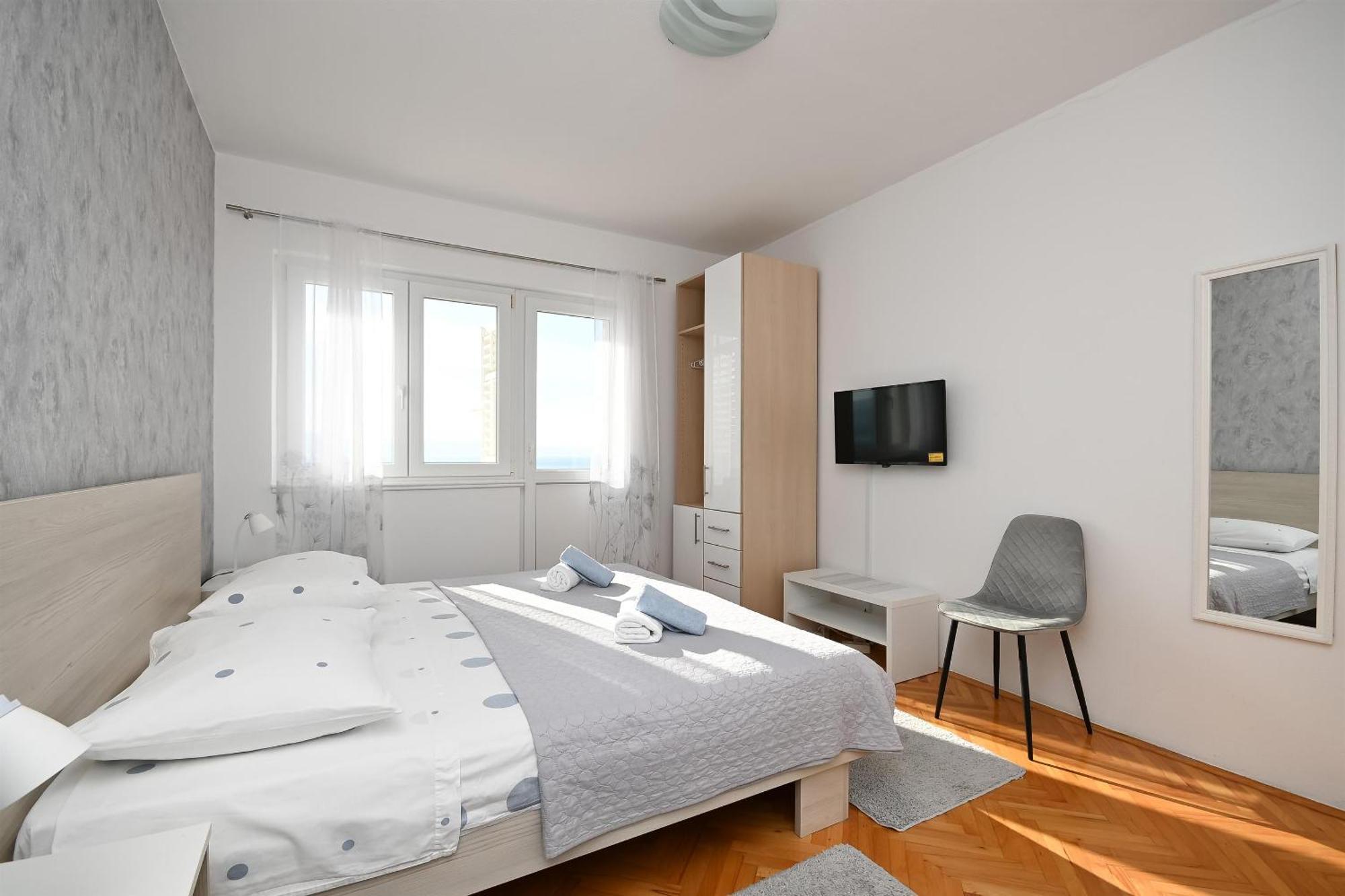 Apartments Ivan - With Parking โอมิช ภายนอก รูปภาพ