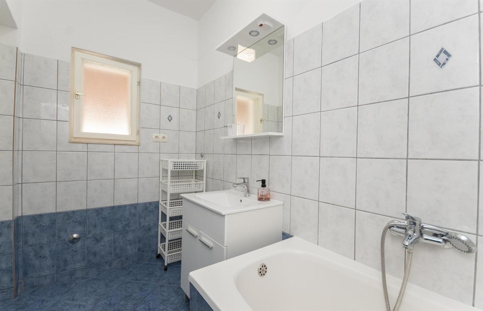 Apartments Ivan - With Parking โอมิช ภายนอก รูปภาพ