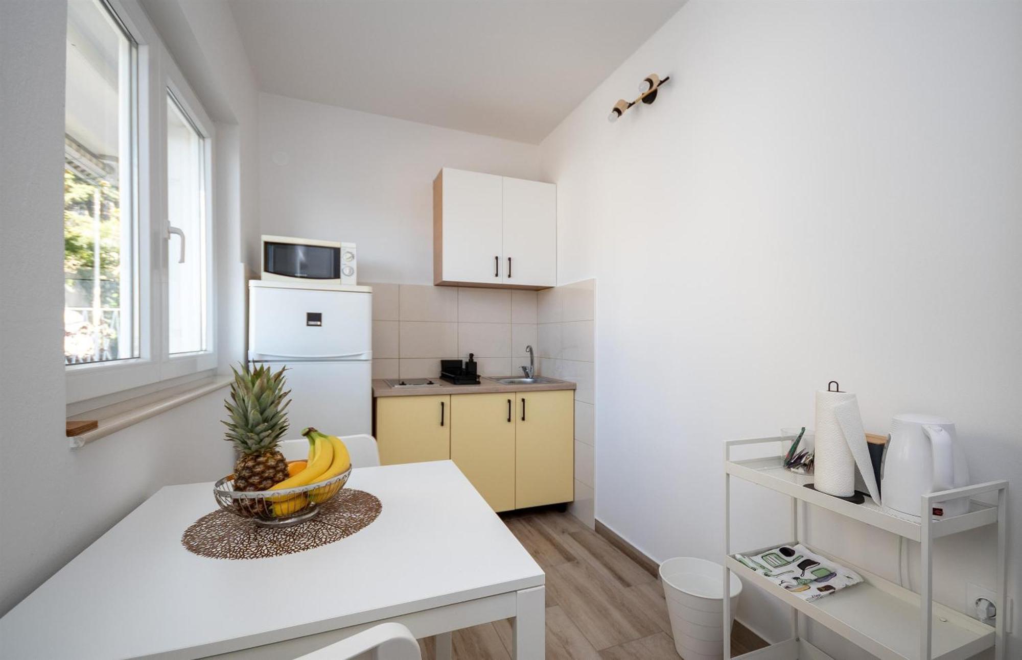 Apartments Ivan - With Parking โอมิช ภายนอก รูปภาพ